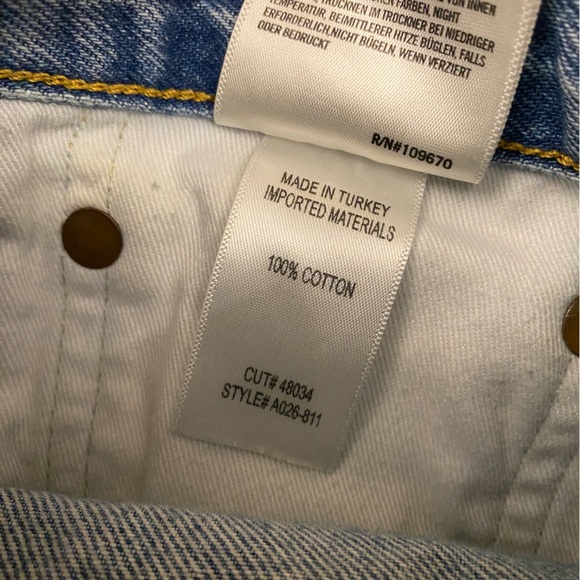 AGOLDE || Parker Vintage Cut Off Short in Swapmeet Distressed Denim Blue 29 - Picture 5 of 7